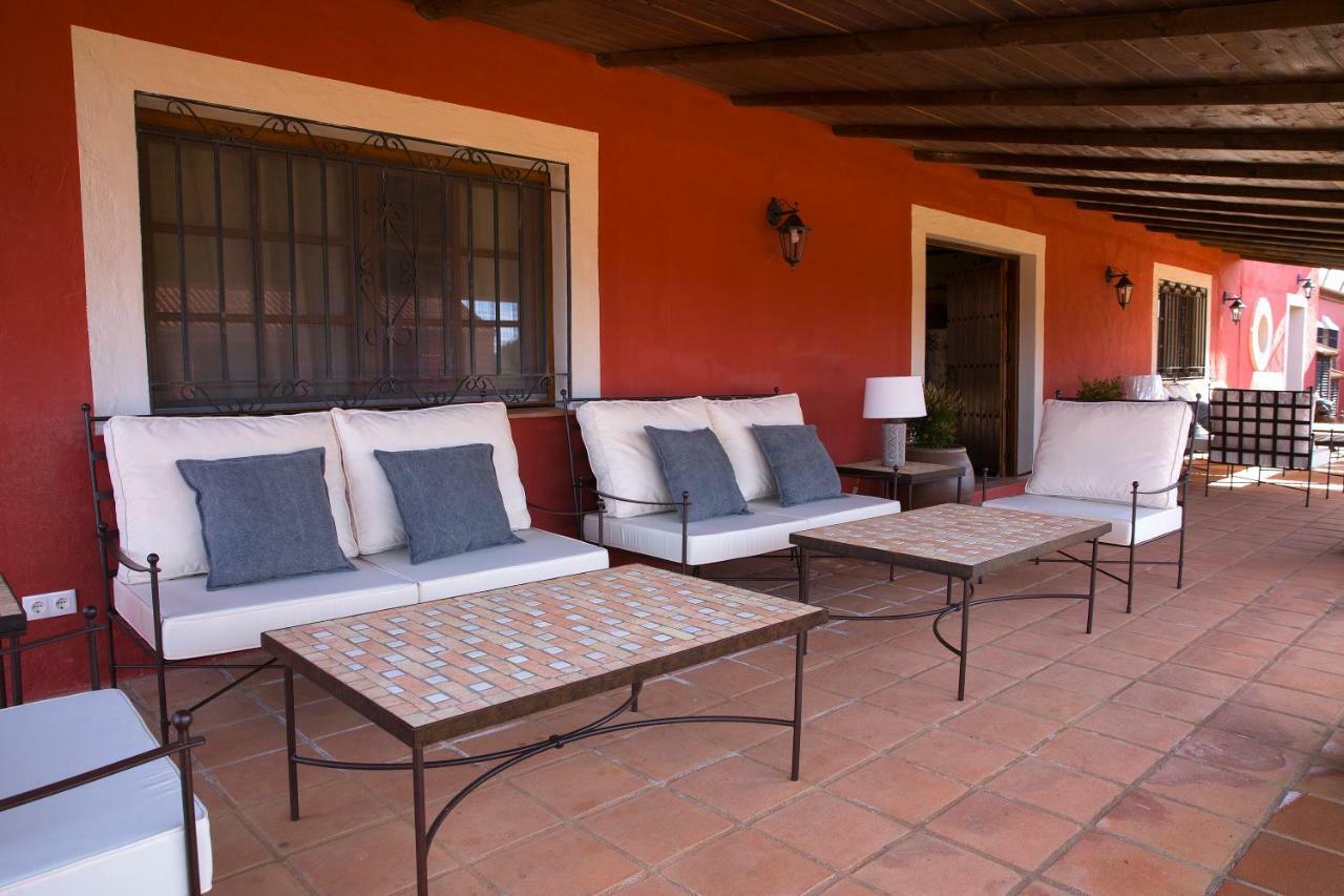 Hotel Rural Las Tejuelas Valdecaballeros Exteriör bild